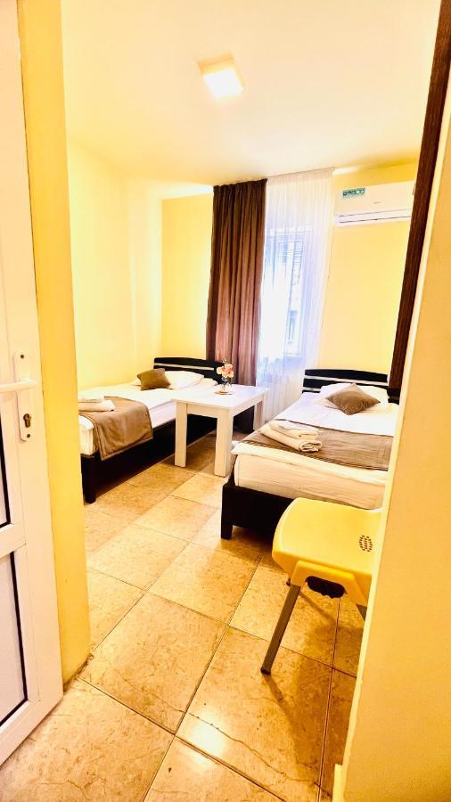 Marnar Hotel Γιερεβάν Εξωτερικό φωτογραφία