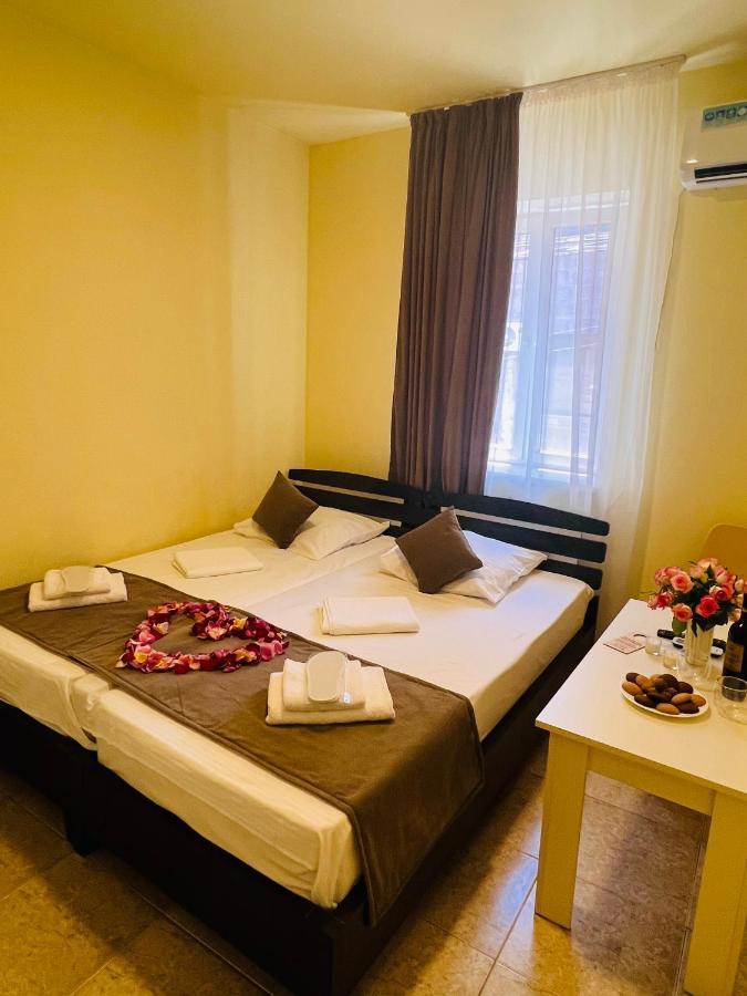 Marnar Hotel Γιερεβάν Εξωτερικό φωτογραφία