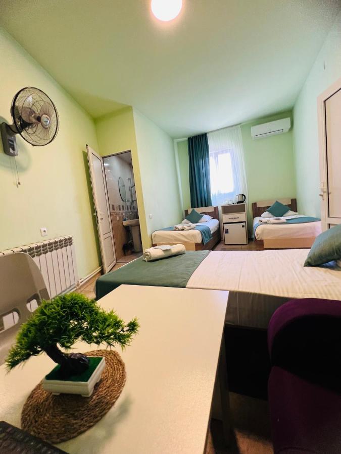 Marnar Hotel Γιερεβάν Εξωτερικό φωτογραφία