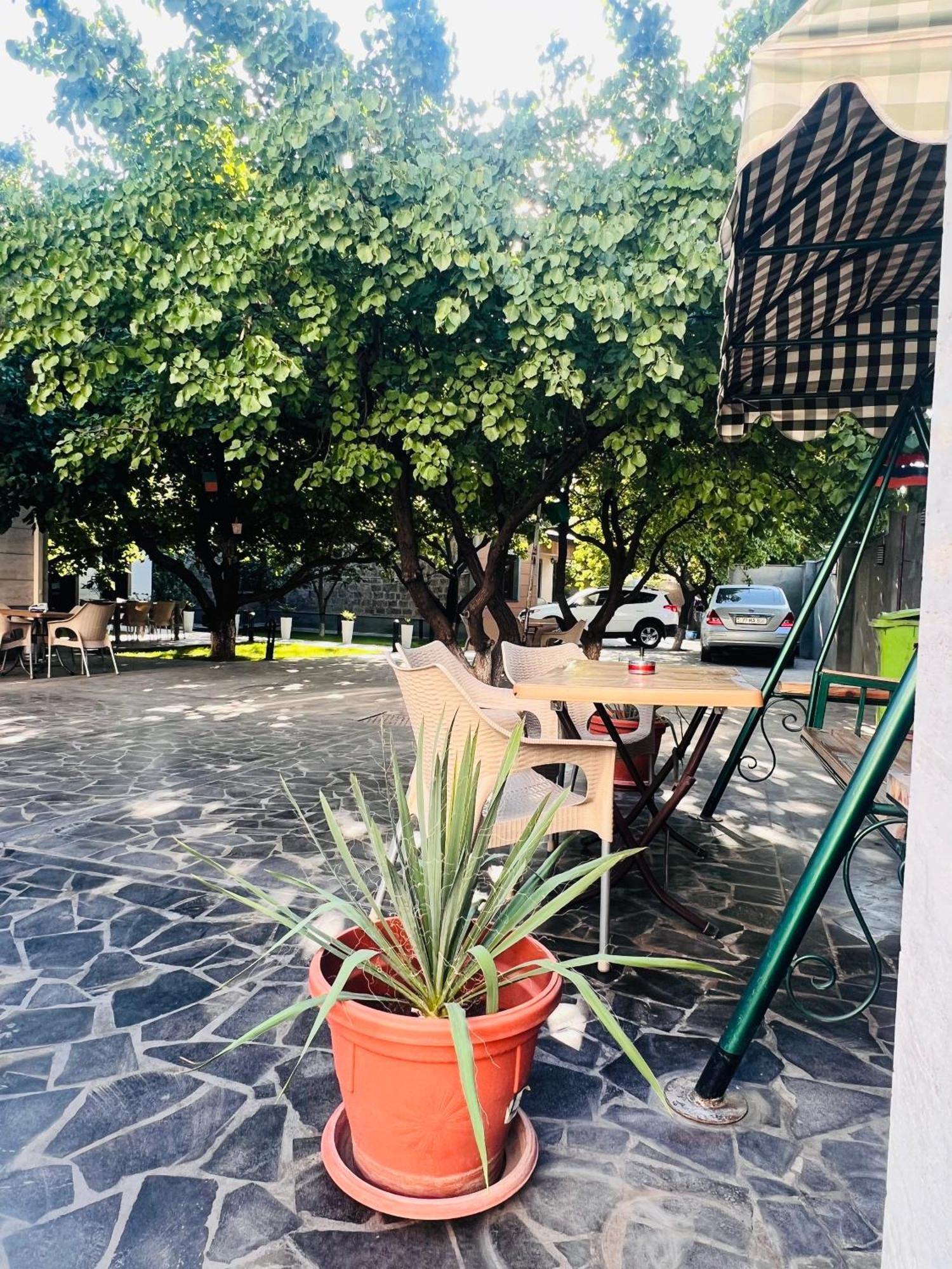 Marnar Hotel Γιερεβάν Εξωτερικό φωτογραφία