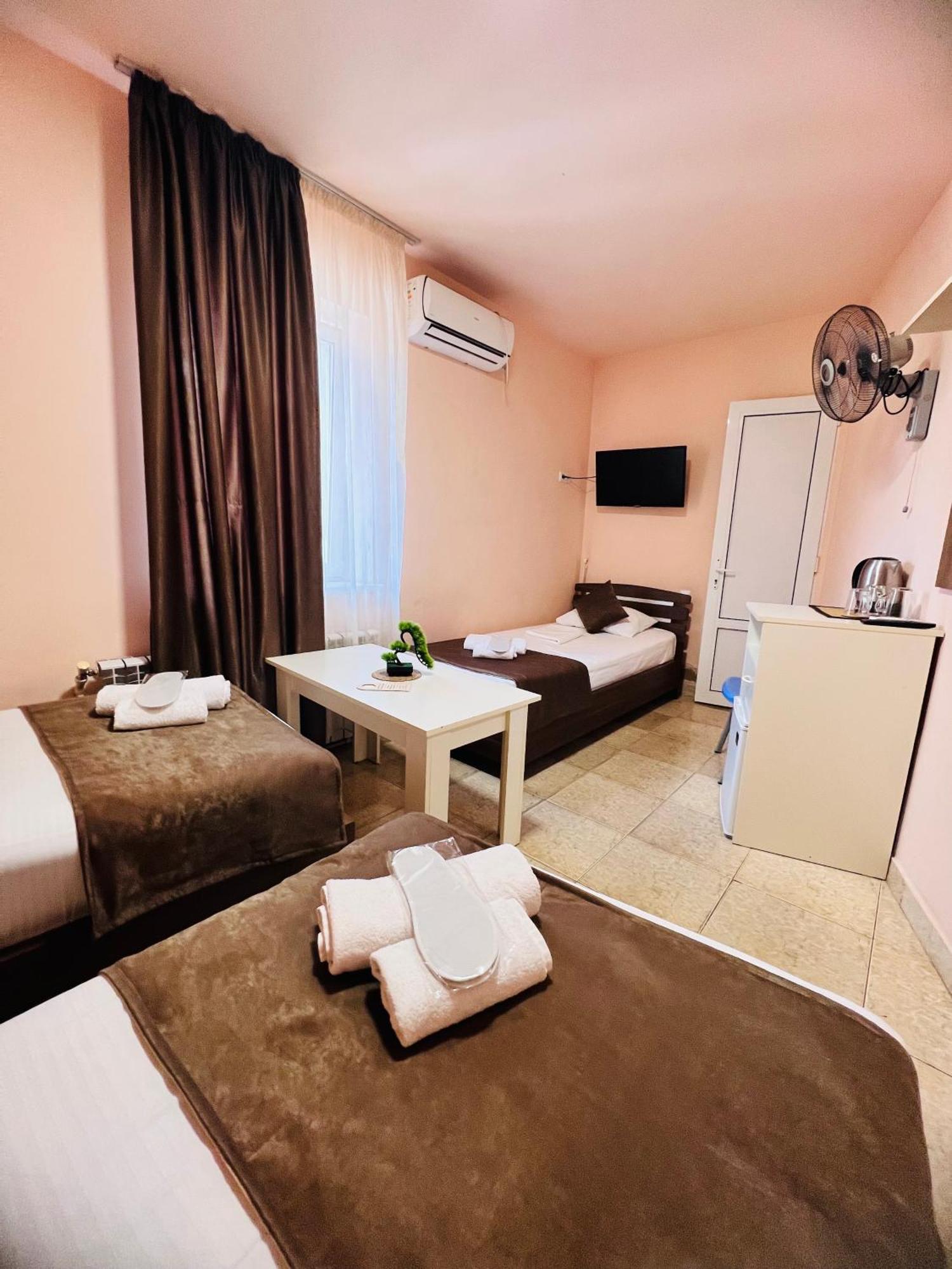 Marnar Hotel Γιερεβάν Εξωτερικό φωτογραφία