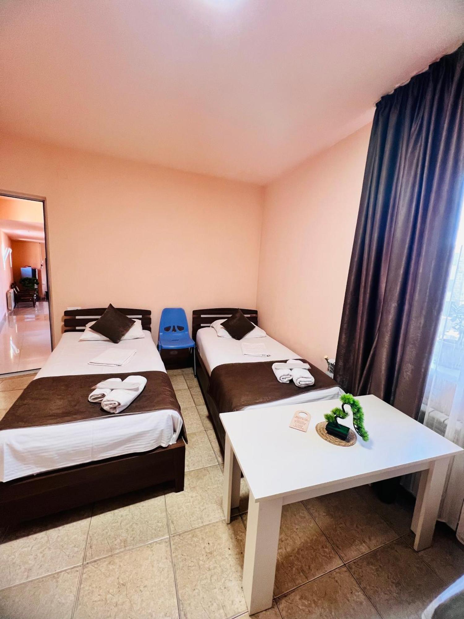 Marnar Hotel Γιερεβάν Εξωτερικό φωτογραφία